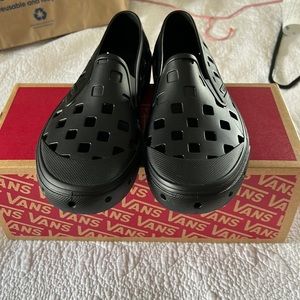 NWB VANS WATER SHOES